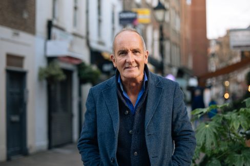 Kevin  McCloud