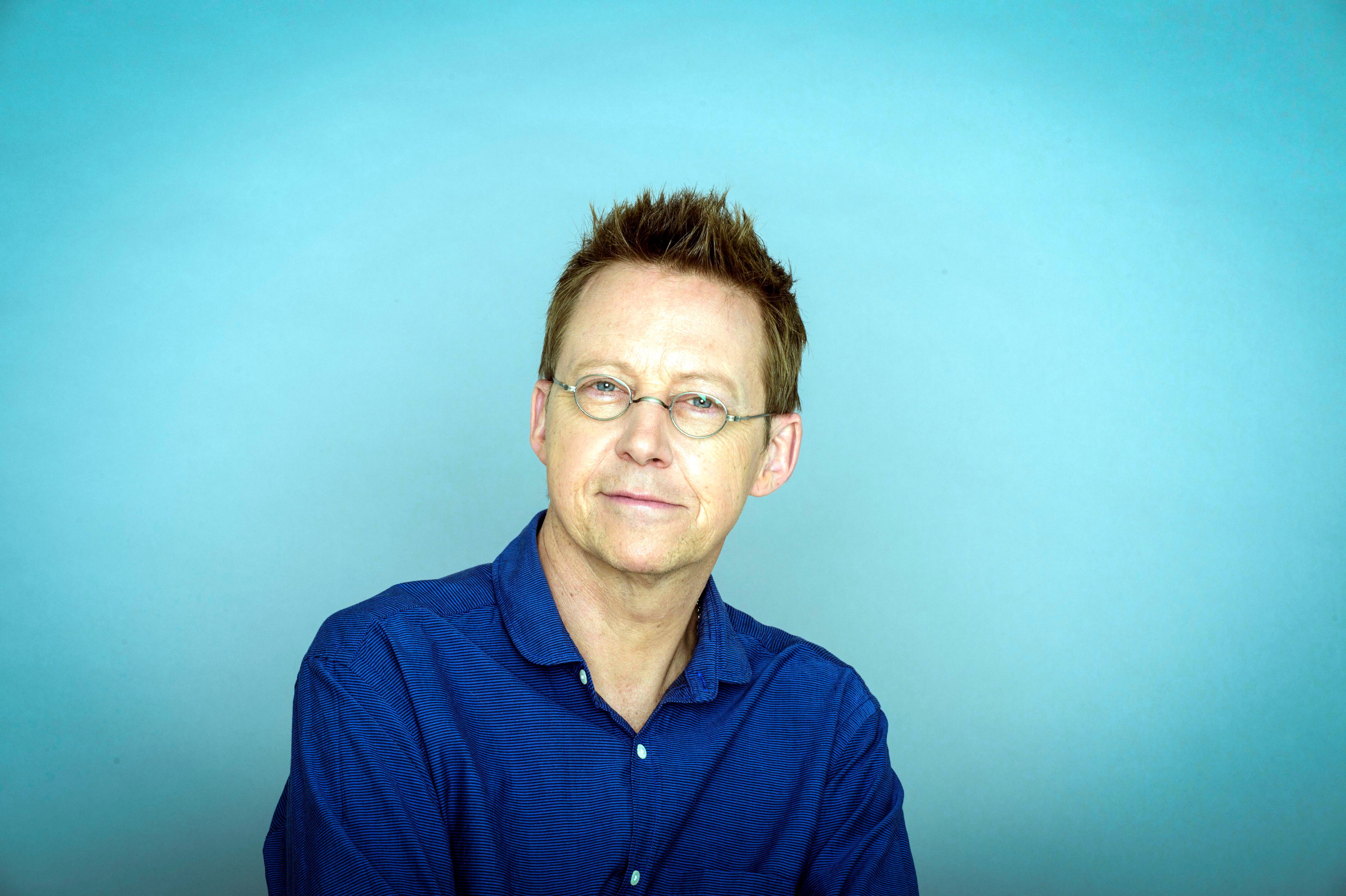 Simon  Mayo